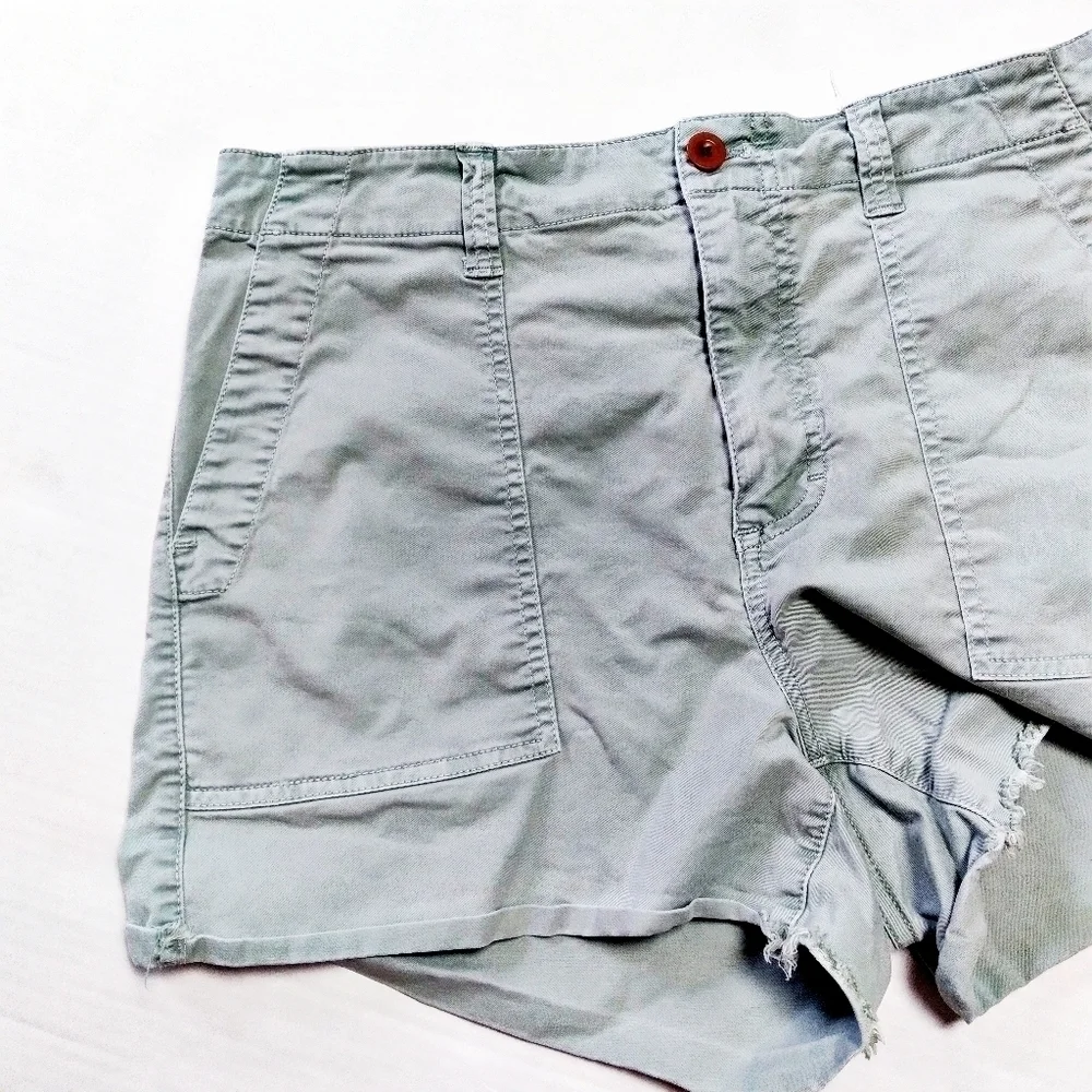 Madewell Green Garment Dyed Cut Off Chino Shorts Size 27